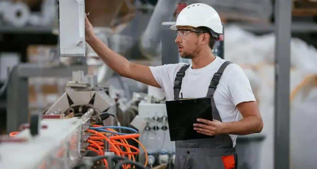 A importância da manutenção na automação industrial para a eficiência